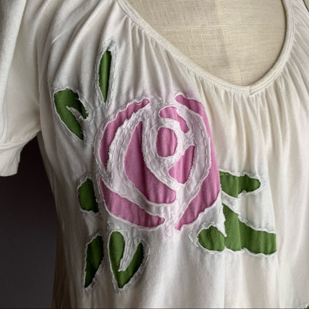 Karen Kane white cotton V neck blouson top purple laser cut flowers puff sleeves - Picture 6 of 15